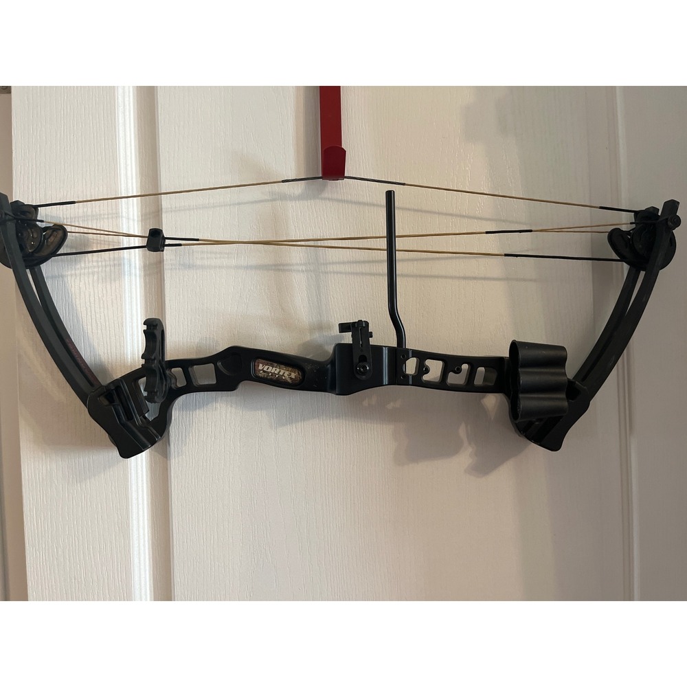Barnett Vortex Lite Youth Compound Bow Black Right Hand‎ 18-29 lbs Adjustable